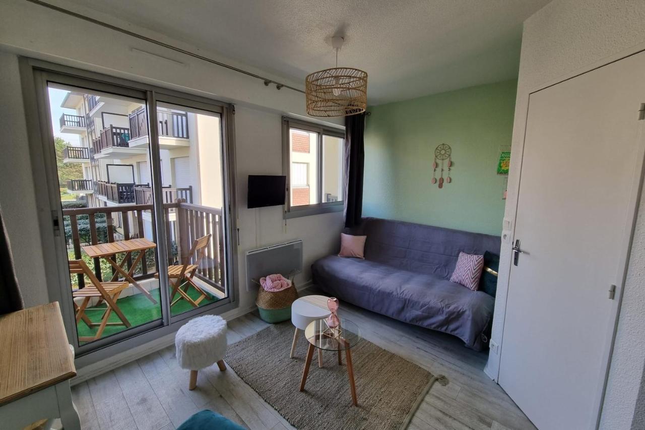 Studio In Front Of Marcel Proust Promenade Cabourg Luaran gambar